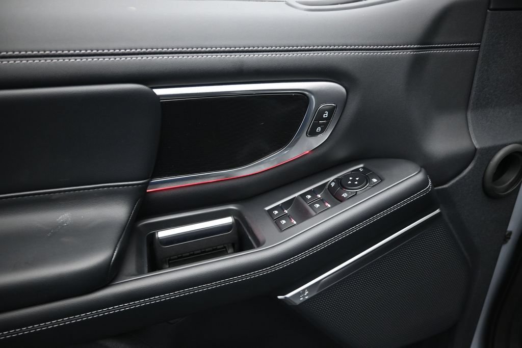 New 2026 Glacier Gray Metallic Tri-Coat Ford Platinum image 10