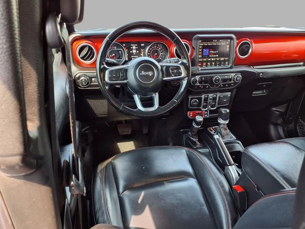 Certified Used 2020 Gray Jeep Rubicon image 4