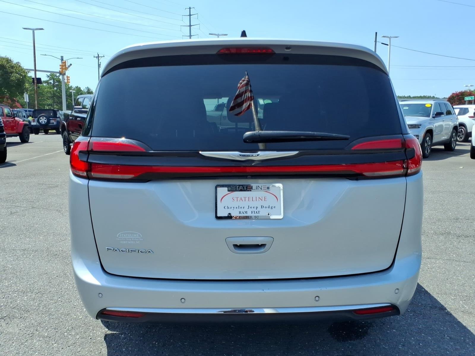 Used 2024 Silver Mist Clearcoat Chrysler Touring L image 15
