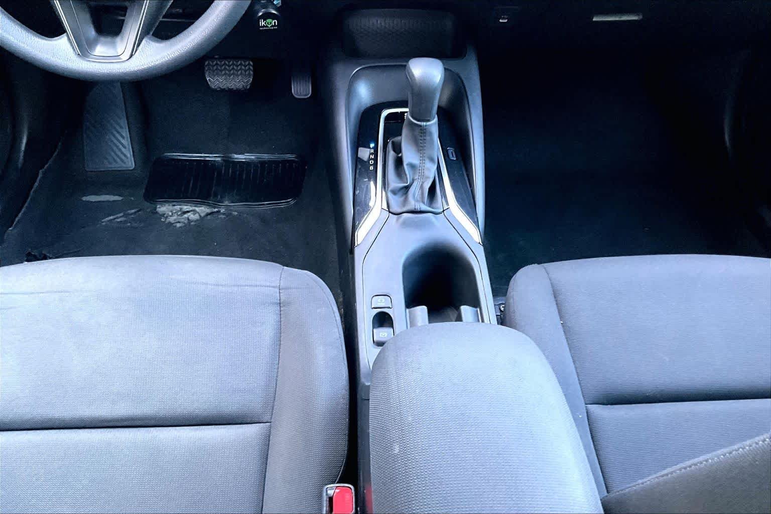 Used 2025 Underground Toyota LE image 17