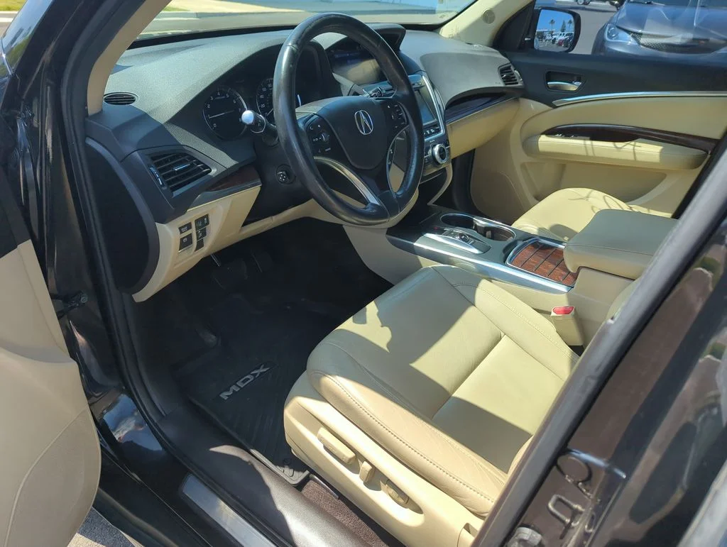 Used 2017  Acura 3.5L image 10