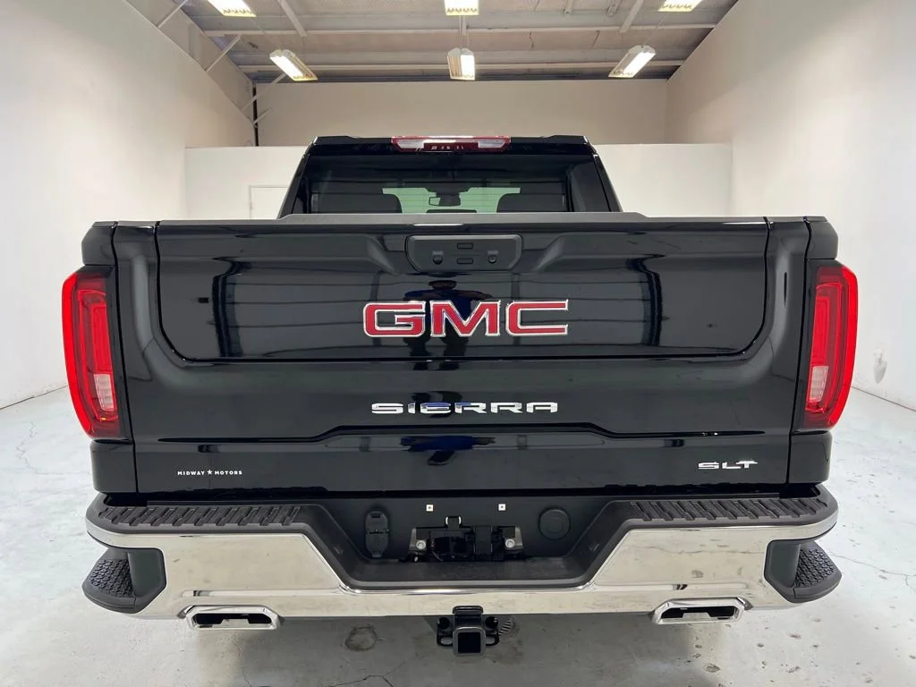 New 2026 Onyx Black GMC SLT image 9