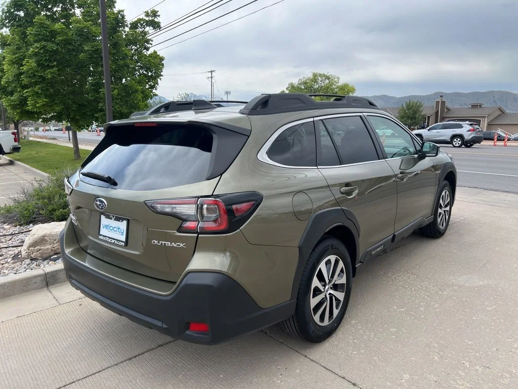 Used 2025 Green Subaru Premium image 6