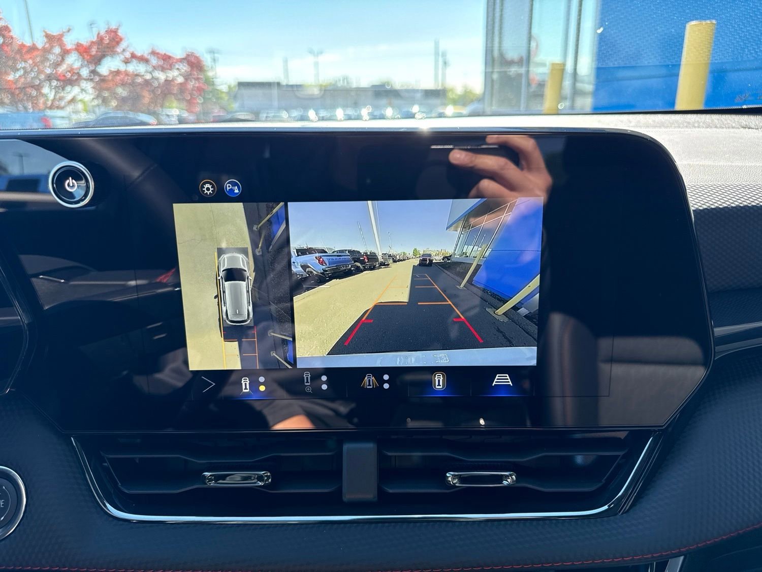 New 2026 Polar White Tricoat Chevrolet RS with Panoramic Sunroof - Safety and Technology Package image 21