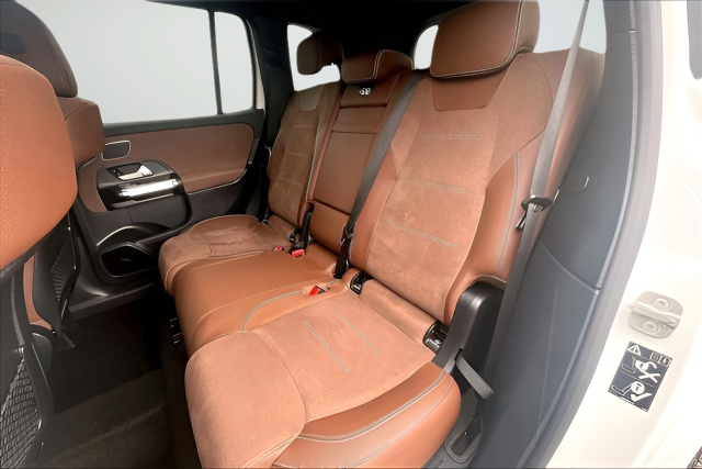 Certified Used 2025 White Mercedes-Benz GLB 250 image 18