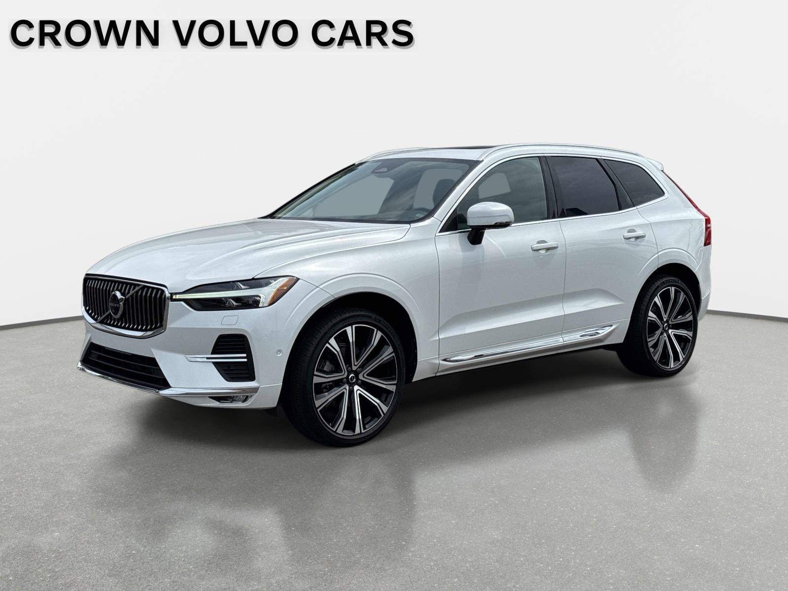 2023 Volvo XC60 B5 Ultimate Bright Theme FWD's photo