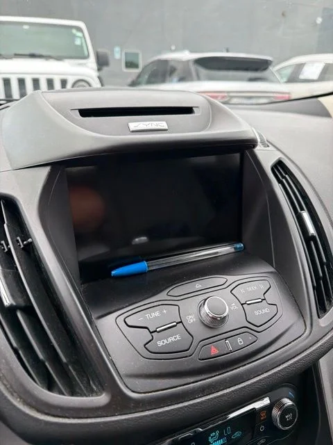 Used 2016 Gray Ford SE image 20