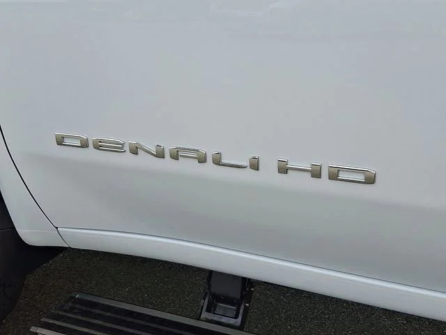 New 2026 Glacier White Tricoat GMC Denali image 25