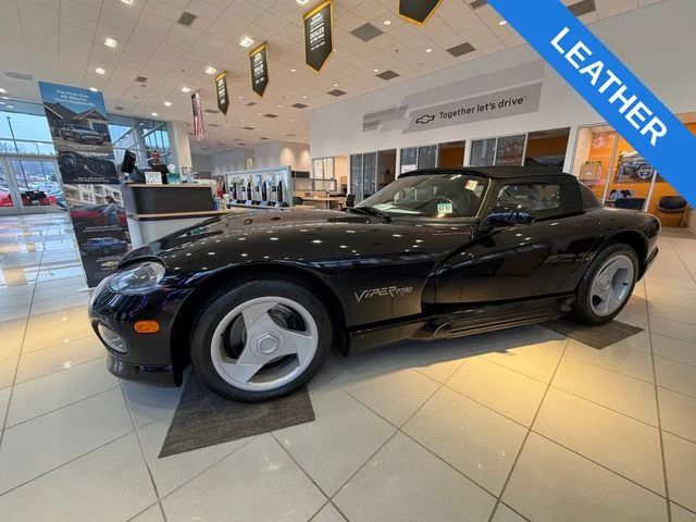Used 1994 Black Dodge RT/10 image 3