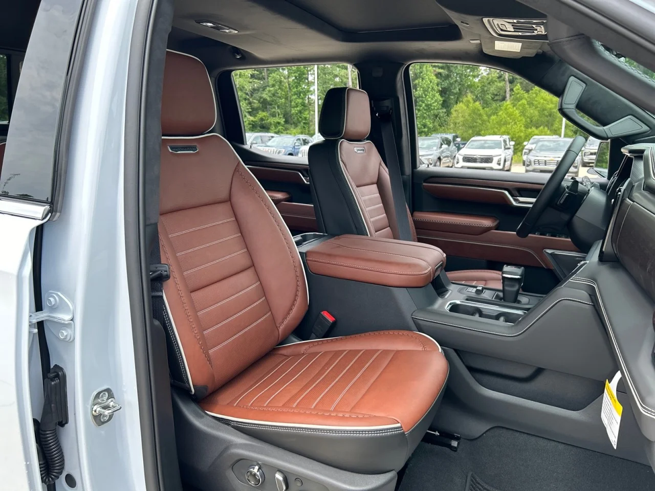 New 2026 Glacier White Tricoat GMC Denali Ultimate image 22