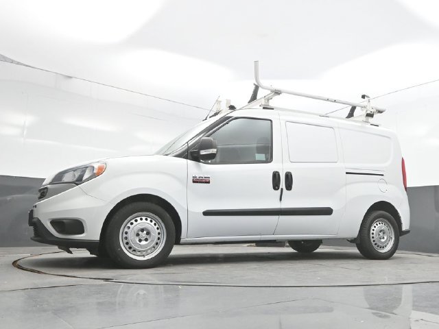 Used 2022 White Ram Base image 34