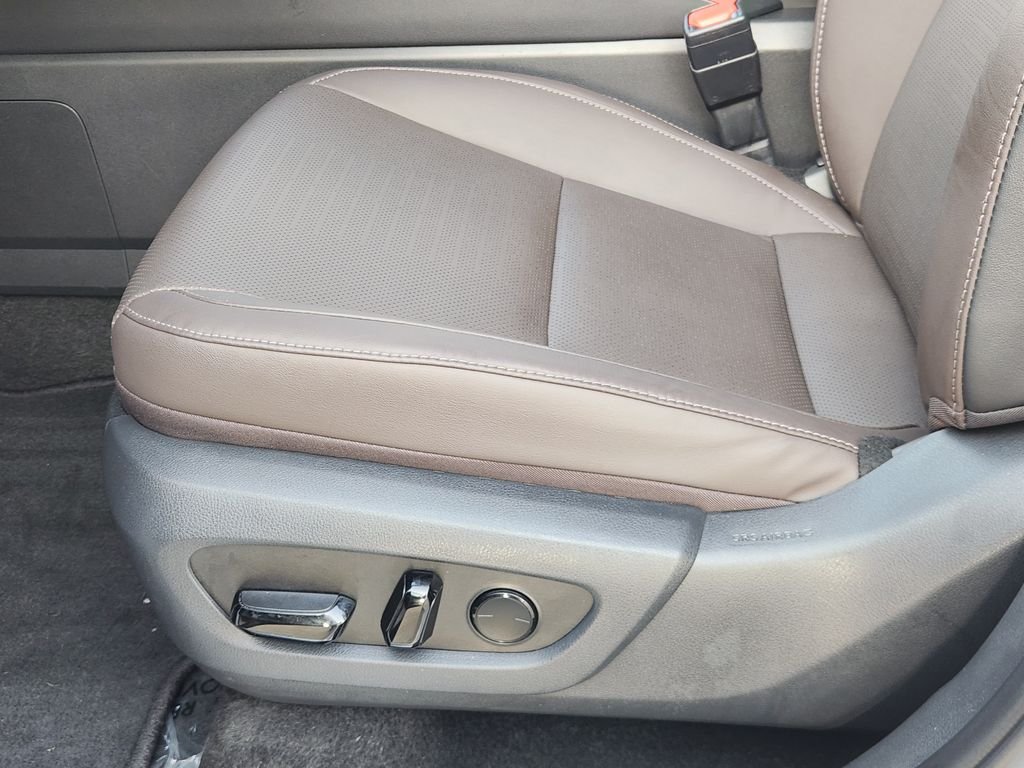 Certified Used 2026 Pearl Lexus 350 Premium image 23