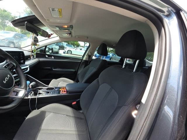 Used 2022 Gray Kia LXS image 7