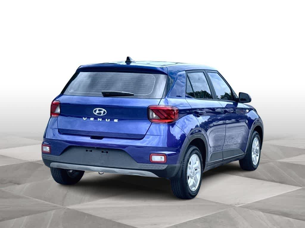 Used 2021 Intense Blue Hyundai SE image 8