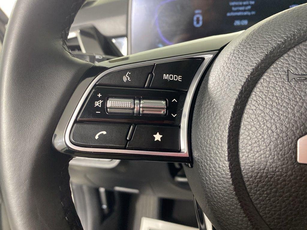 Used 2026 Clear White Kia S image 21