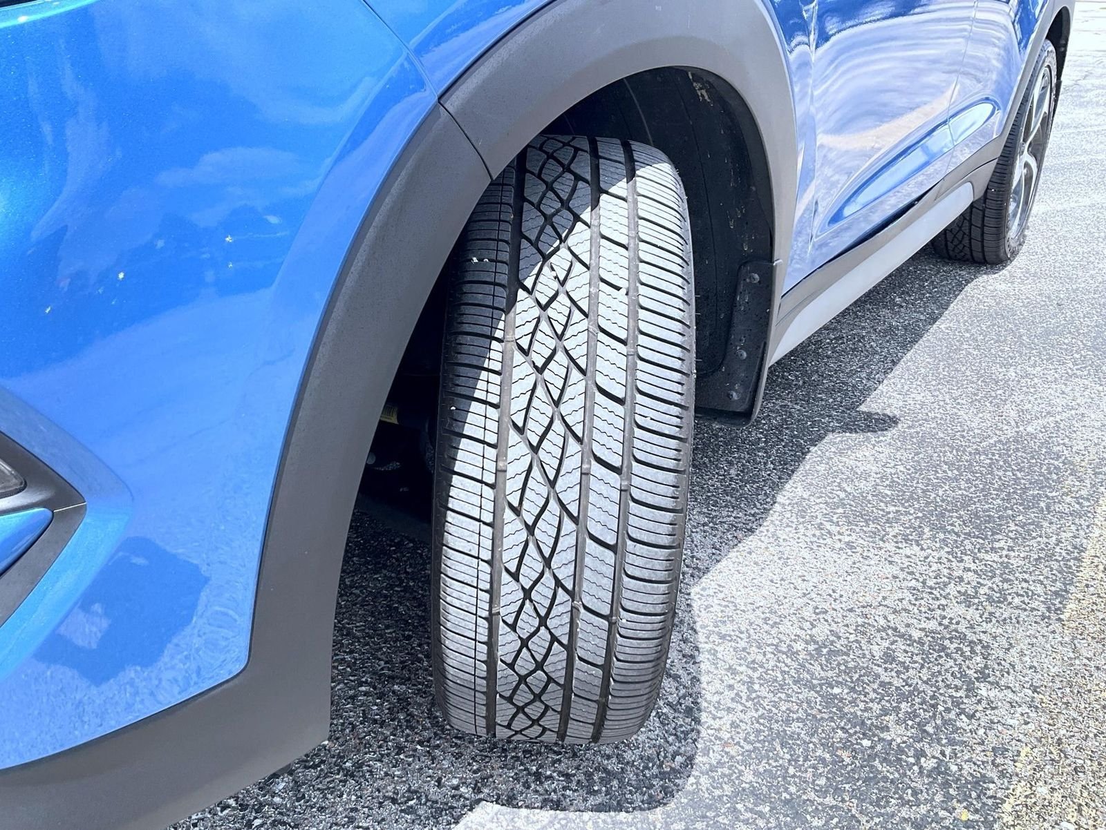Used 2018 Blue Hyundai Value image 23
