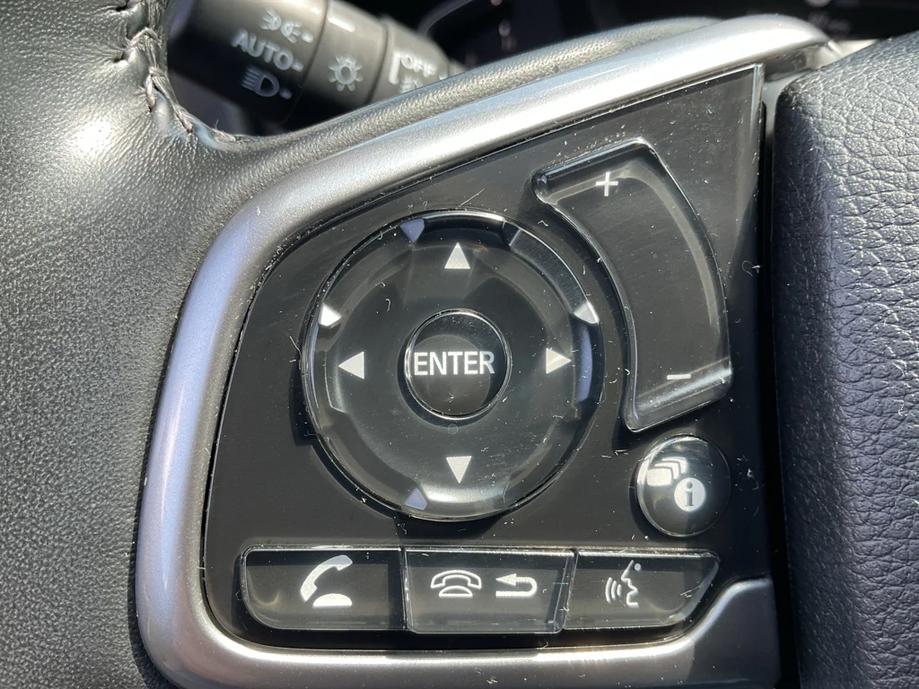Used 2019 Platinum White Pearl Honda EX-L image 30