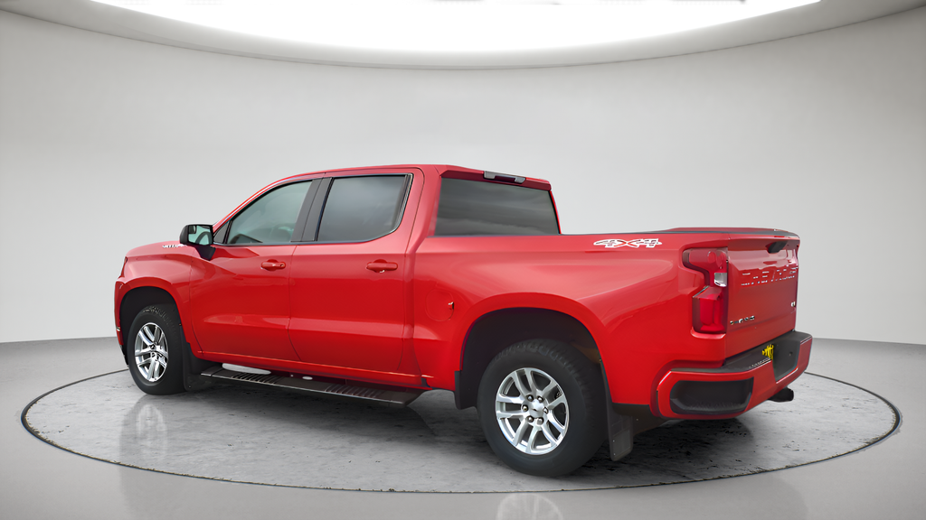 Used 2021 Red Chevrolet RST image 5
