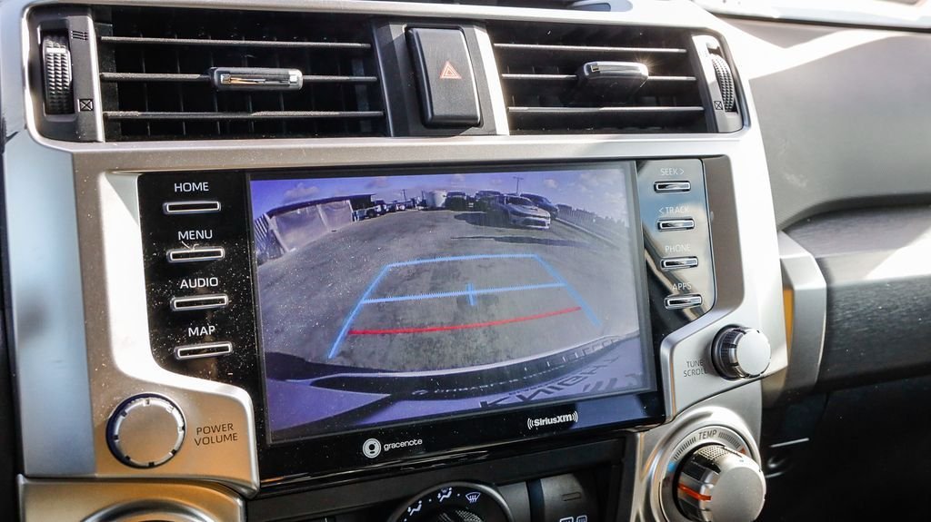 Used 2024 Ice Toyota SR5 image 28