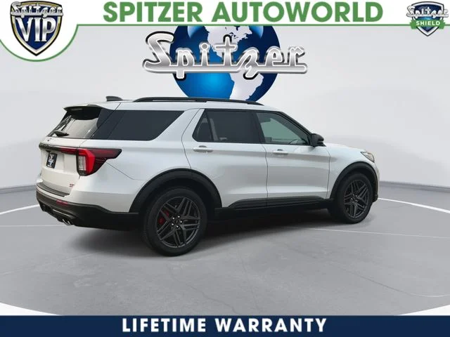 New 2026 Space White Metallic Ford ST image 9