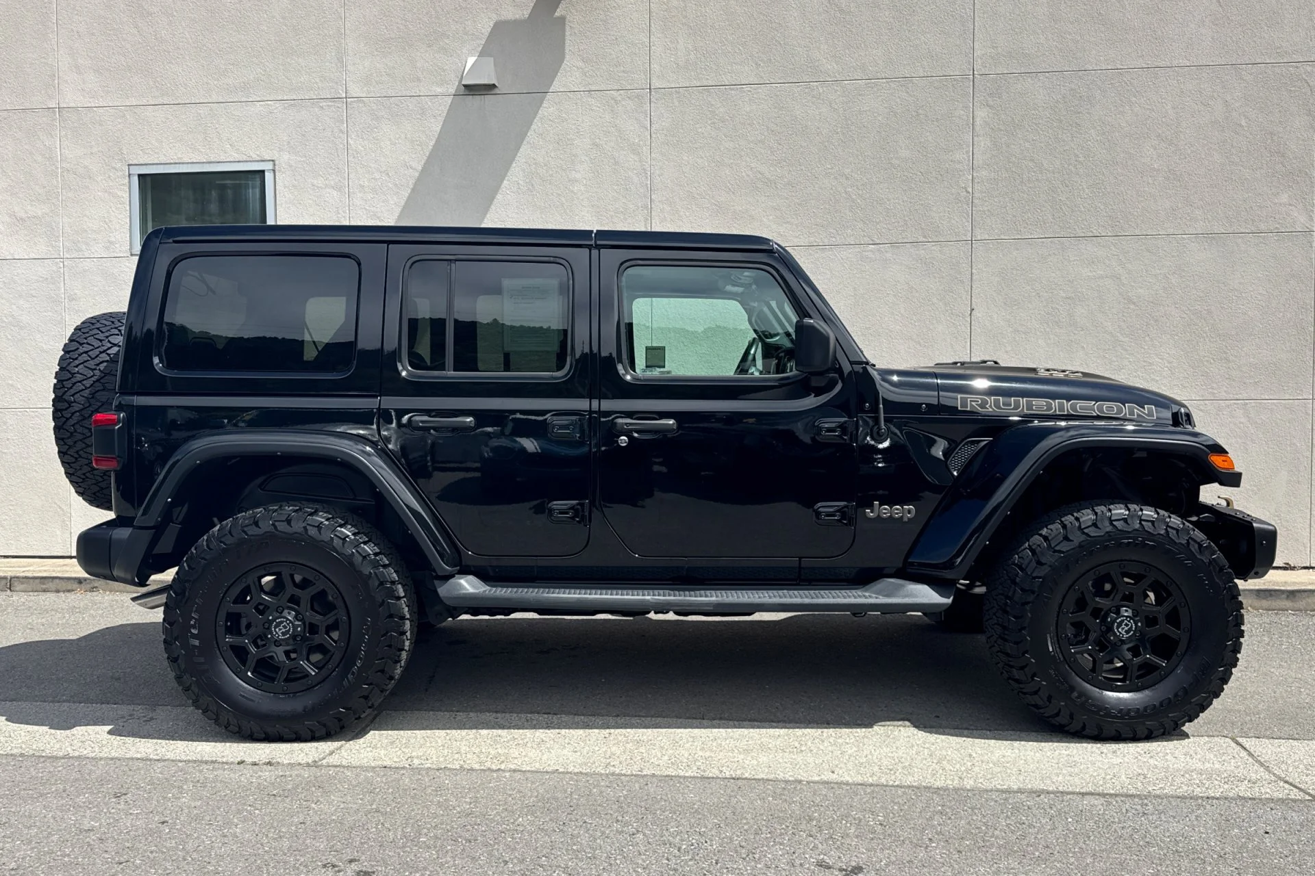 2023 Jeep Wrangler 4-Door Rubicon 392 - Photo 8
