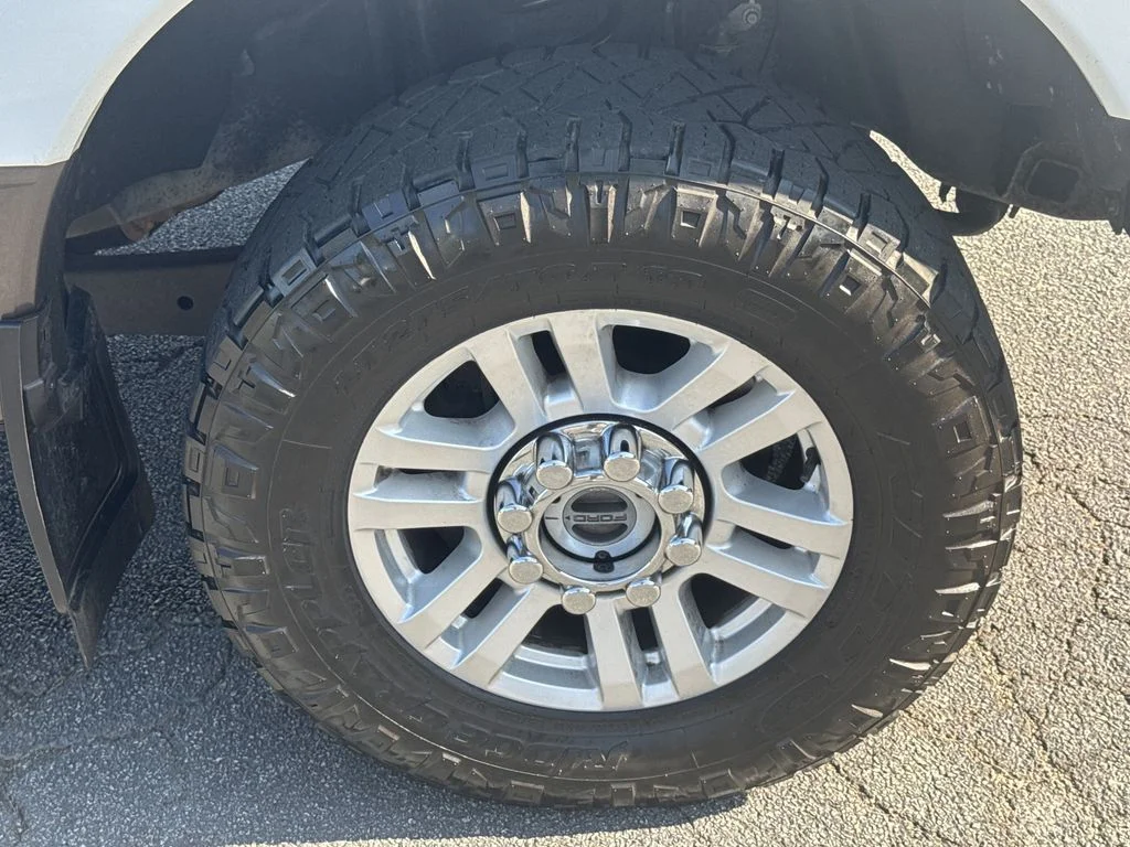 Used 2019 White Ford XLT image 12