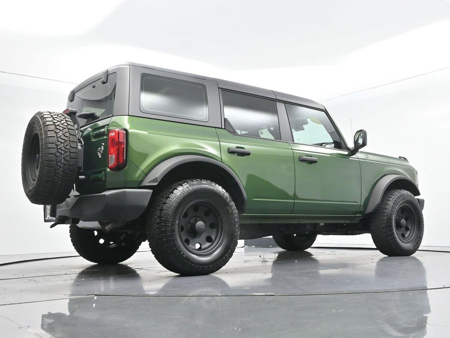 Used 2025 Green Ford Base image 54