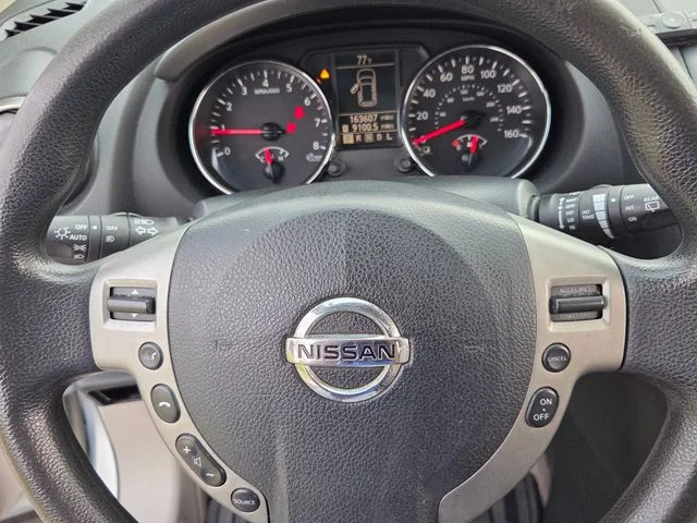 Used 2013 Blue Nissan S image 20