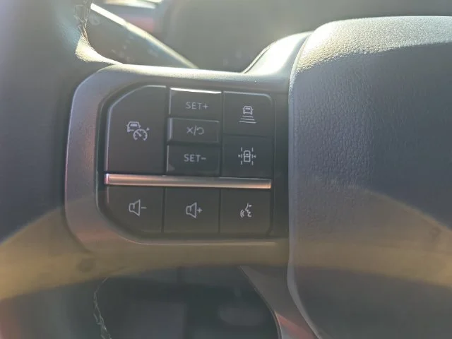Used 2024 Red Ford XLT image 17