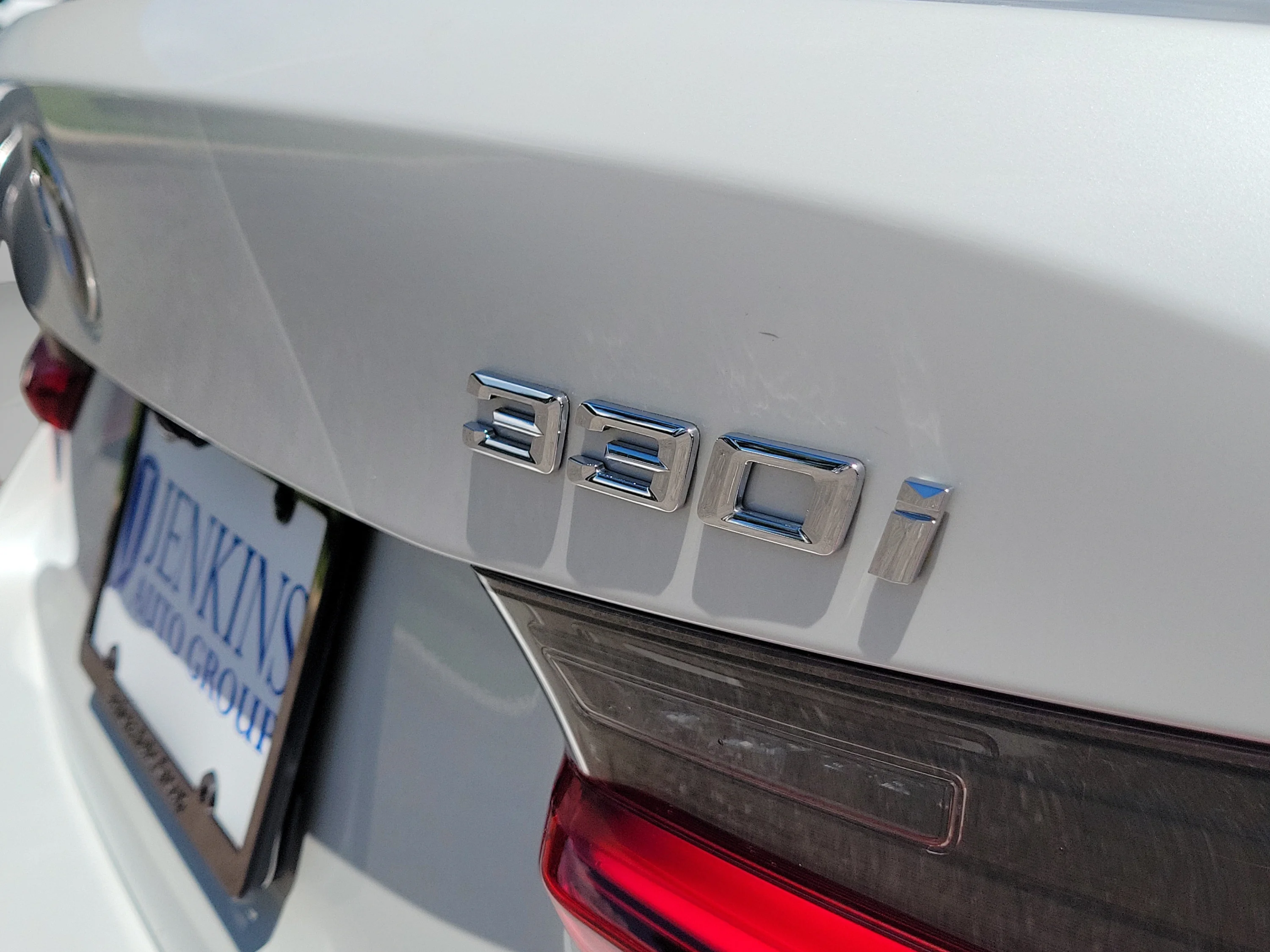 Used 2024 White Metallic BMW 330i image 11