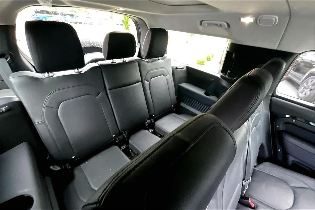 Certified Used 2024 Black Land Rover S image 30