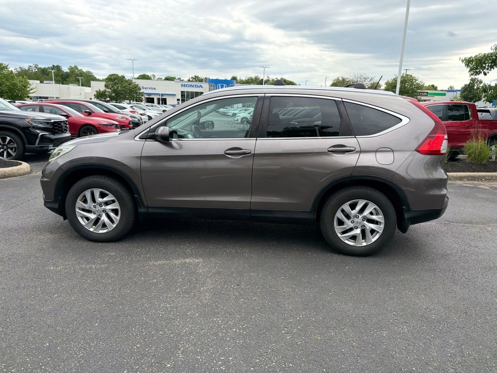 Vehicle Image 2