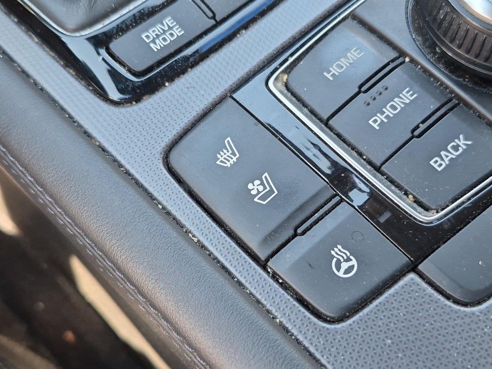 Used 2016 Parisian Gray Hyundai 3.8L image 28