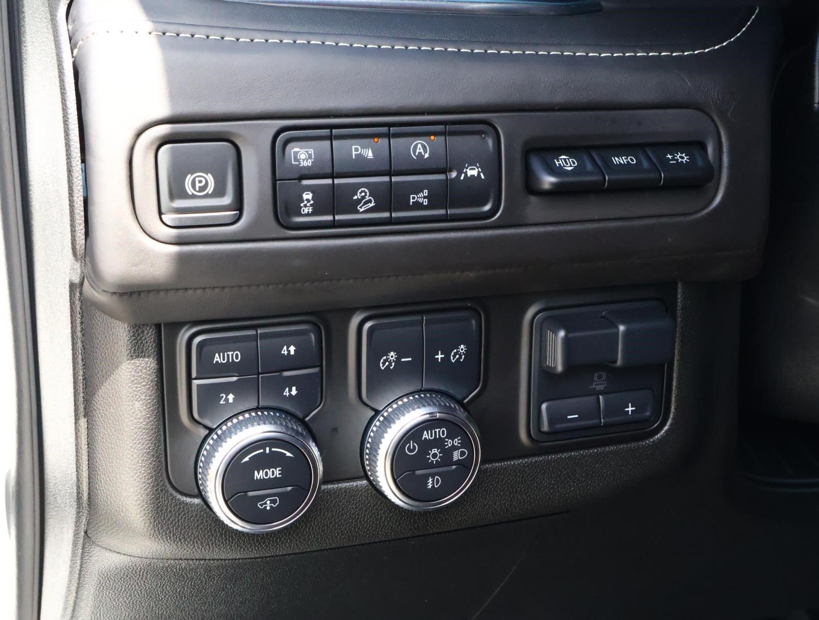Used 2024 White Frost Tricoat GMC Denali Ultimate image 29