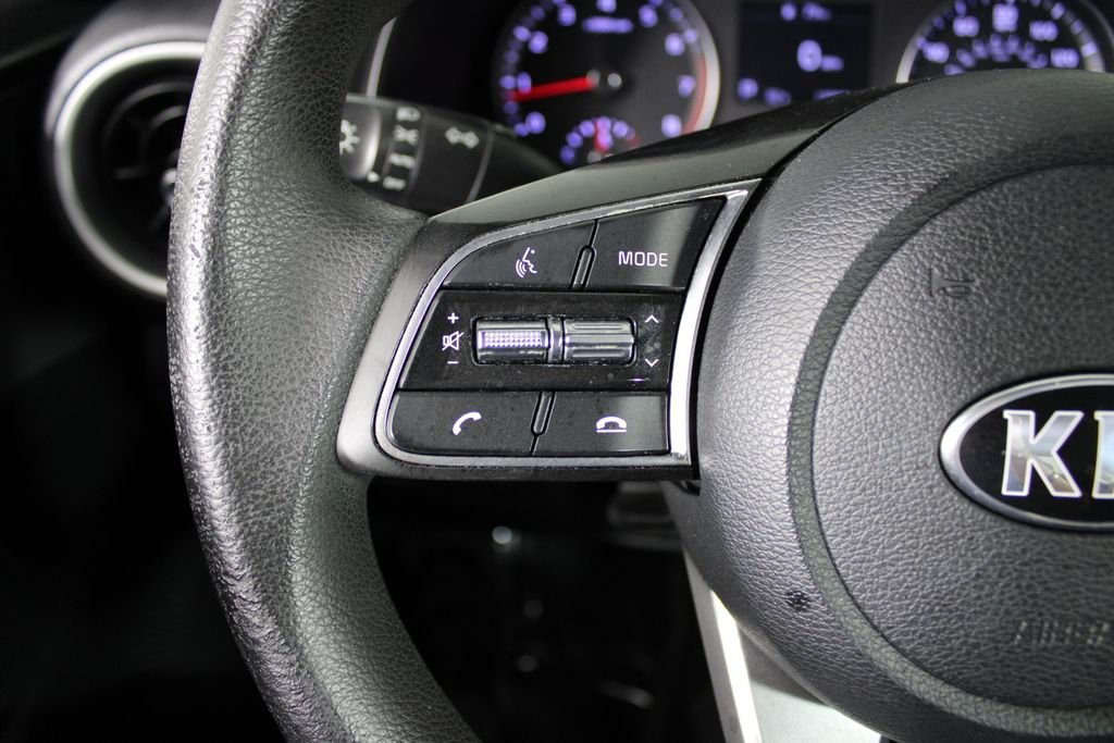 Used 2019 Black Kia FE image 23
