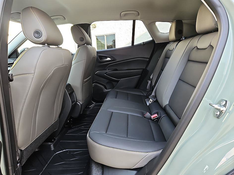 New 2026 Cacti Green Chevrolet ACTIV image 10