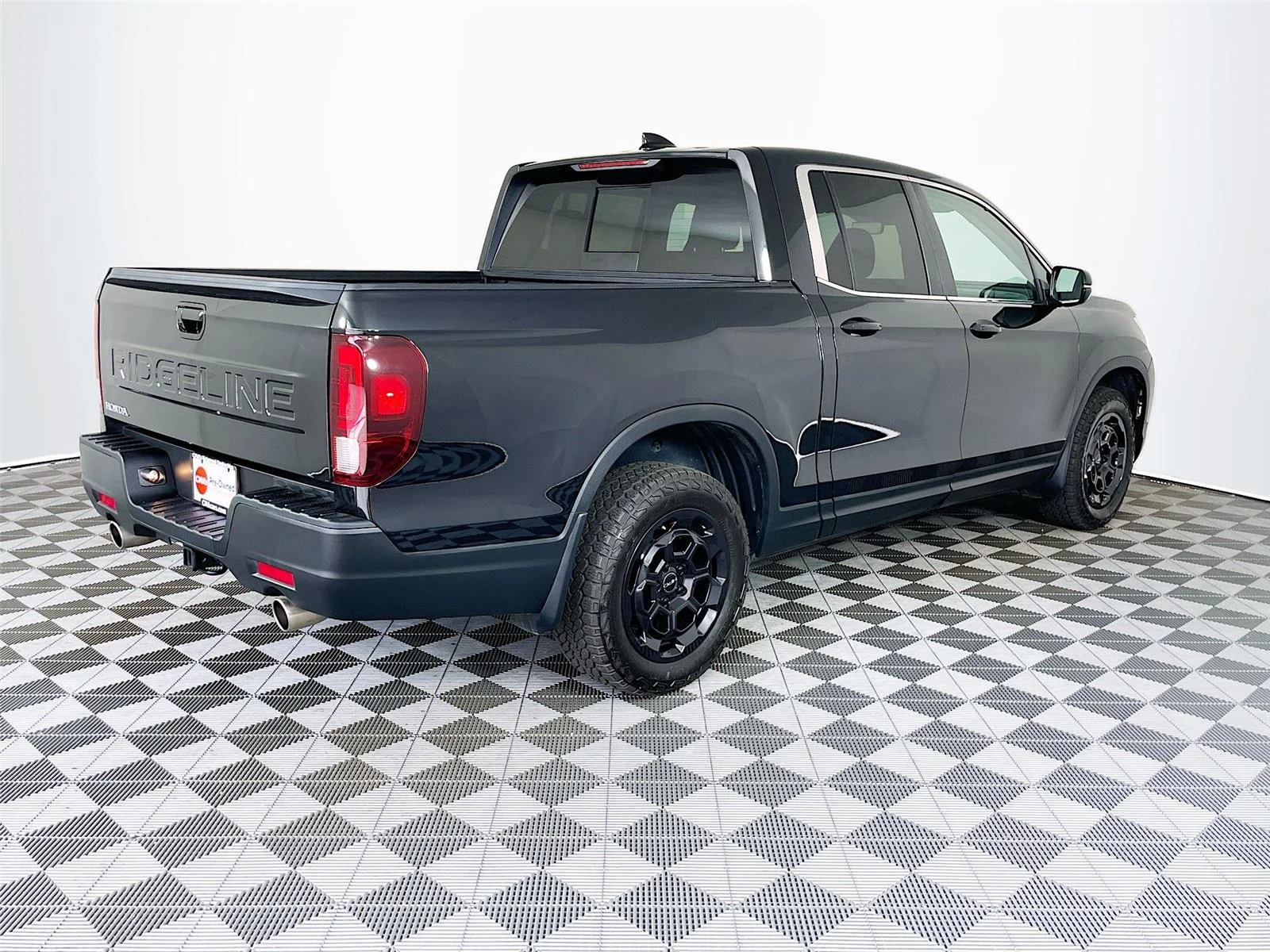 Certified Used 2025 Crystal Black Pearl Honda RTL+ image 9