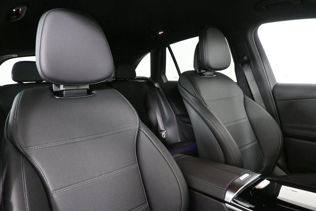 2025 Mercedes-Benz GLC Base - Photo 18