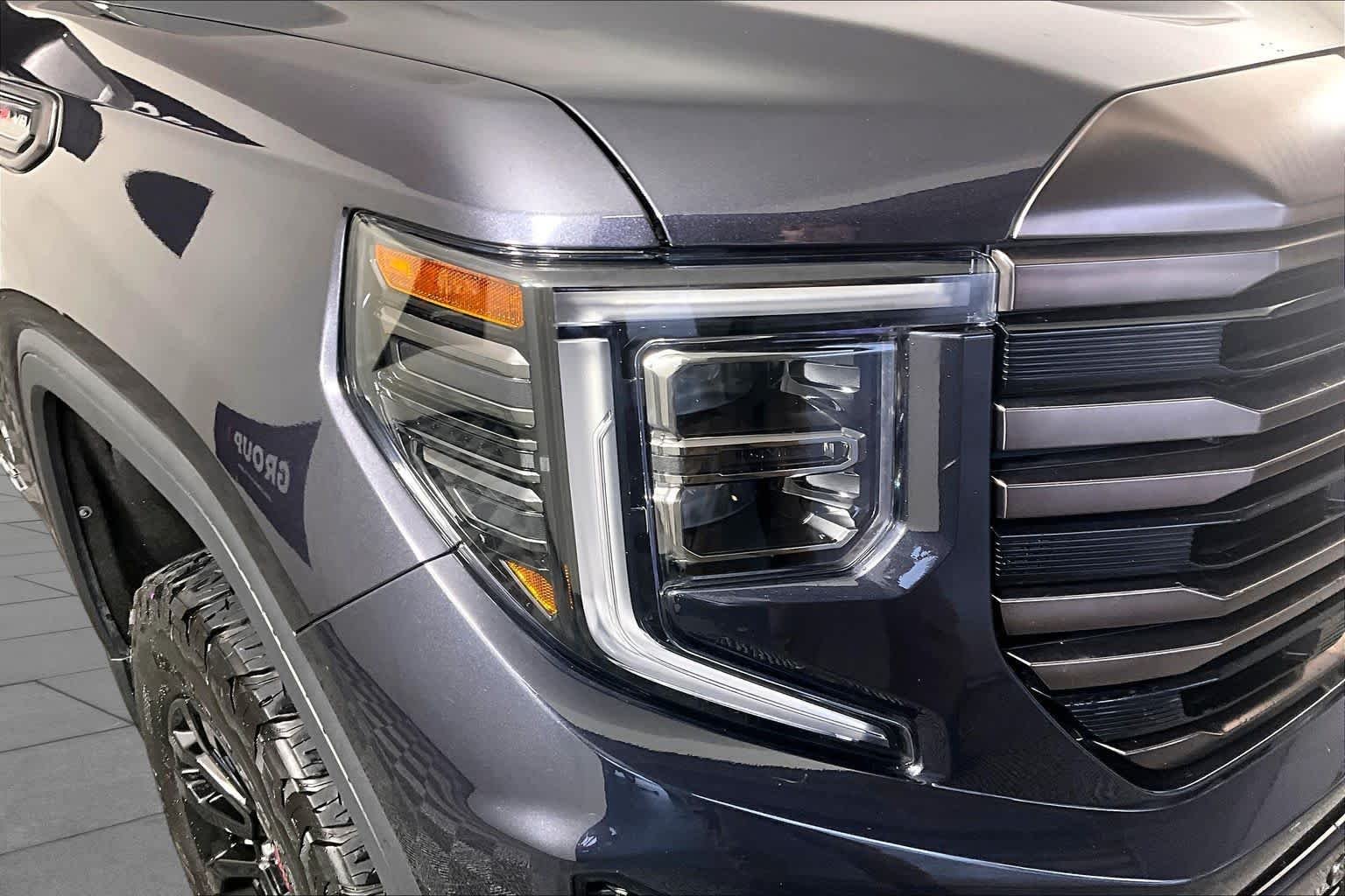 Used 2022 Titanium Rush Metallic GMC AT4X image 27