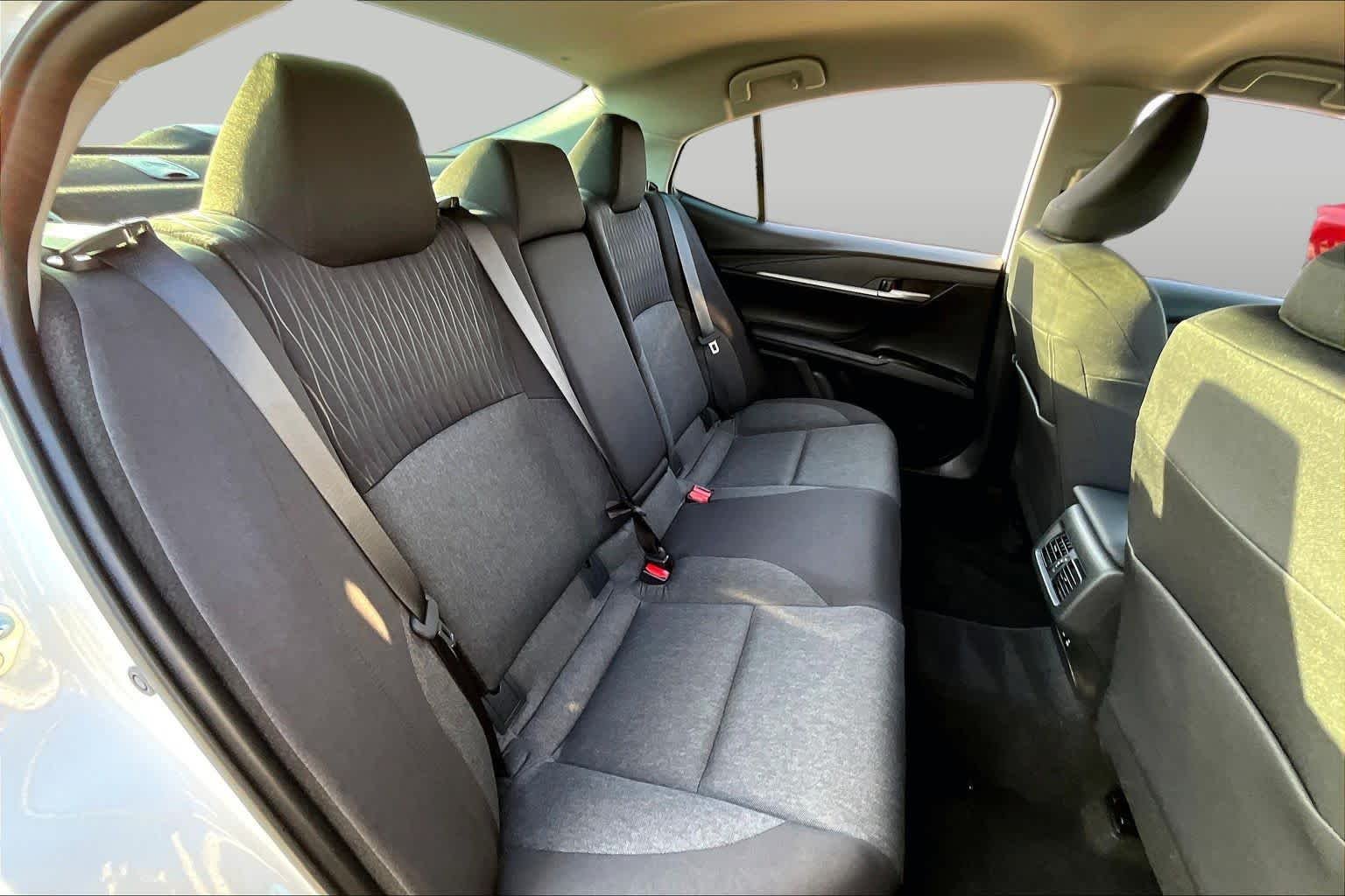 Used 2026 Ice Cap Toyota LE image 19