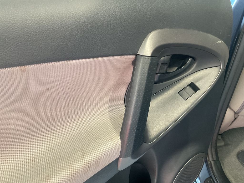 Used 2012 Blue Toyota Base image 25