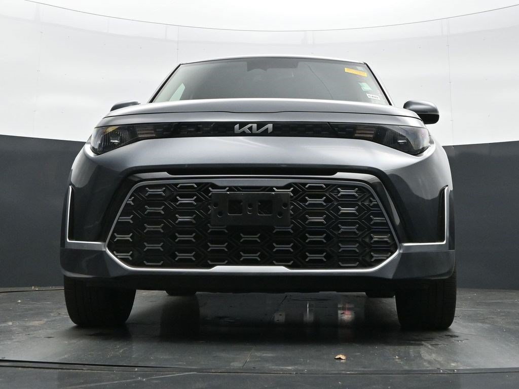 Used 2023 Gravity Gray Kia GT-Line image 26