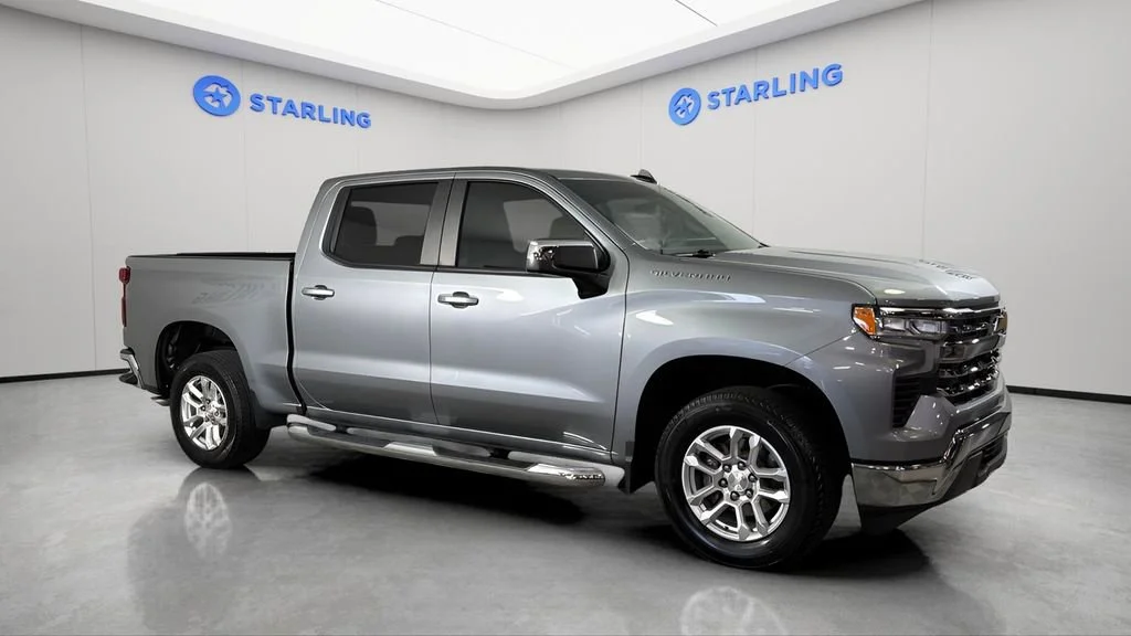 Used 2024 Sterling Gray Metallic Chevrolet LT image 13
