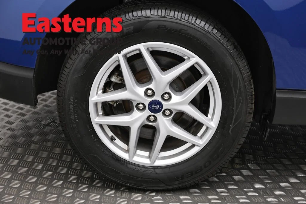 Used 2021 Blue Ford SEL image 29