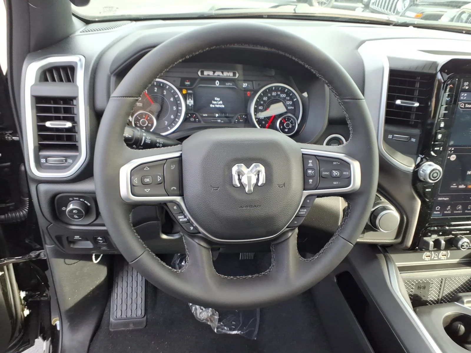 New 2026 Diamond Black Crystal Pearlcoat Ram Big Horn image 5