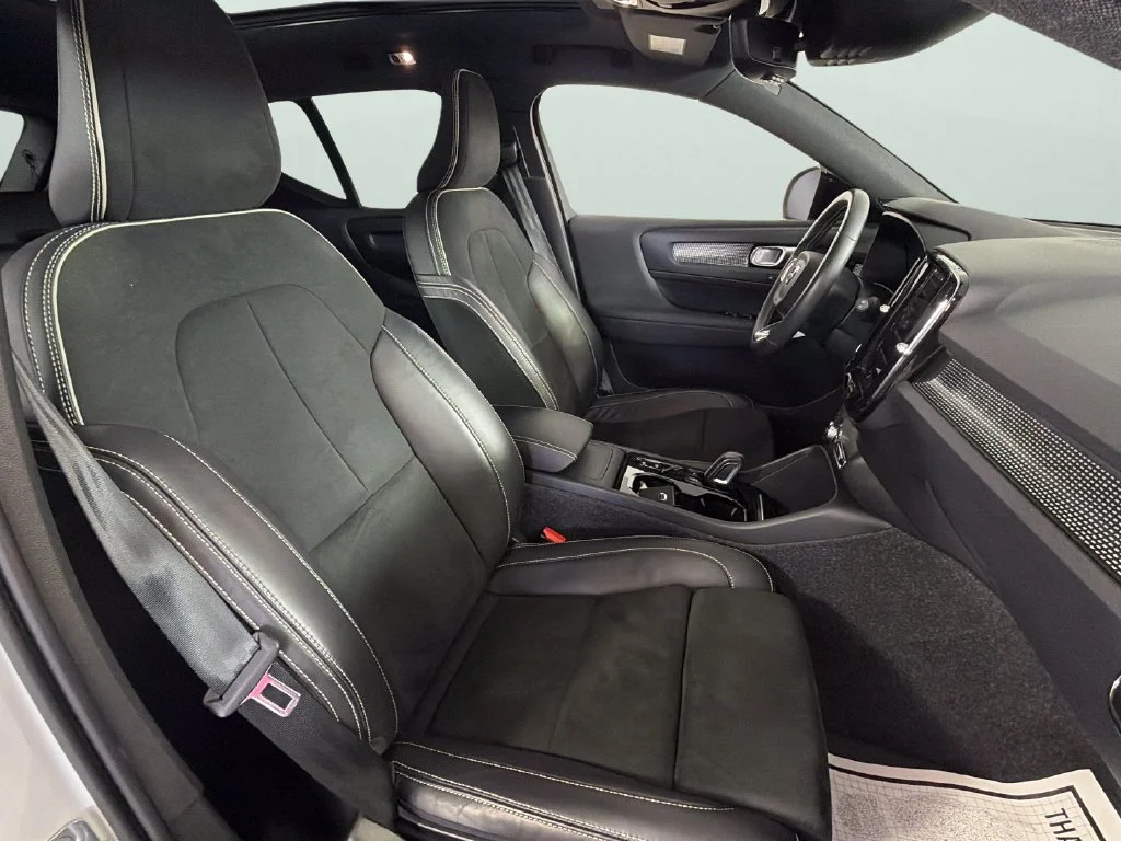 2021 Volvo XC40 R-Design - Photo 33