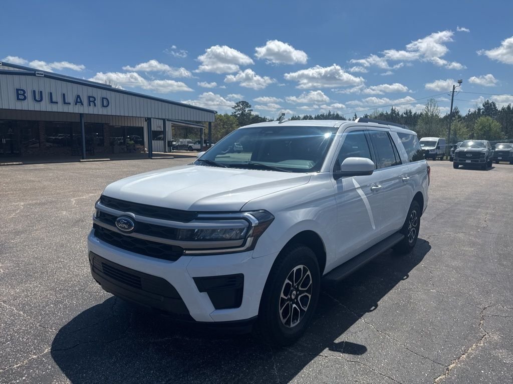 Used 2023 White Ford XLT image 21