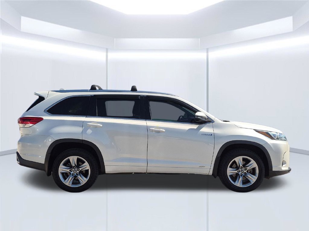 Used 2017 White Toyota Limited image 7