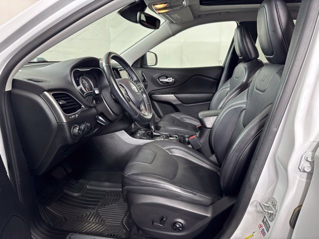 Used 2021 White Jeep Limited image 11