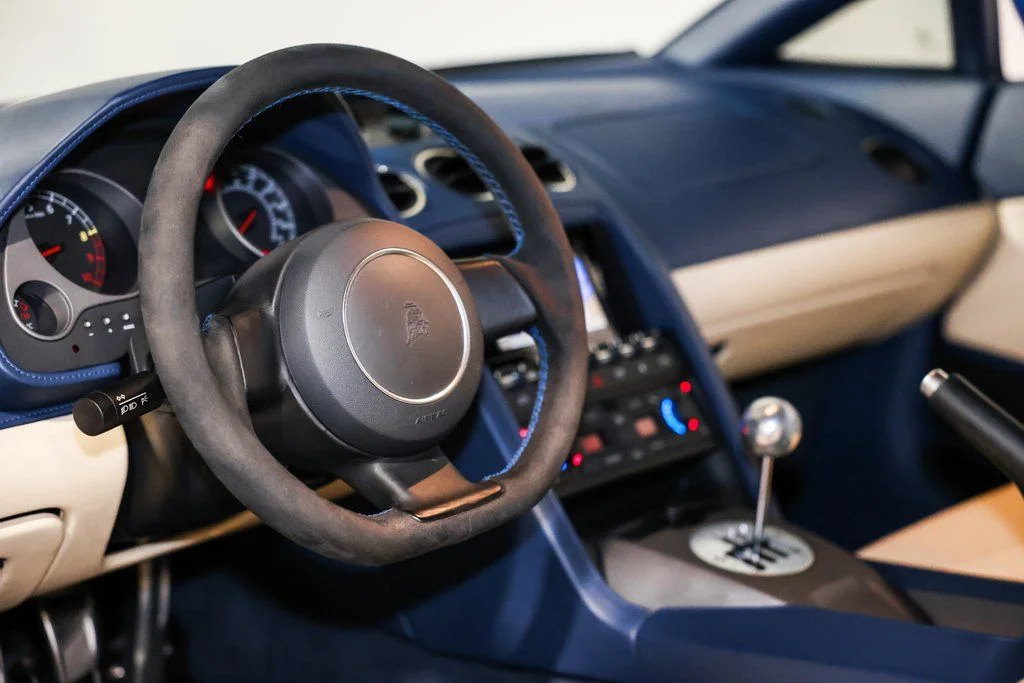 Used 2004 Blue Lamborghini Base image 26